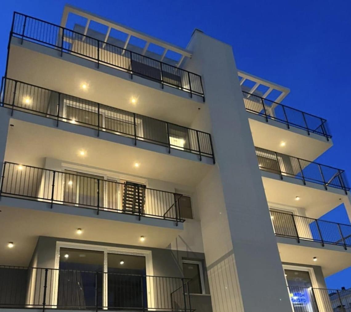 Jesolo Design Apartments - New 2025 - Central Near The Beach Exterior photo